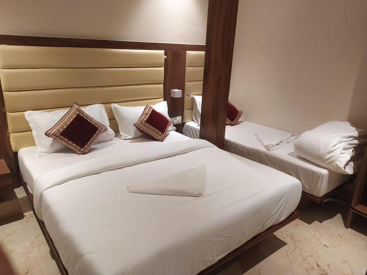 Hotel Adams Inn Near Mumbai Airport Esterno foto