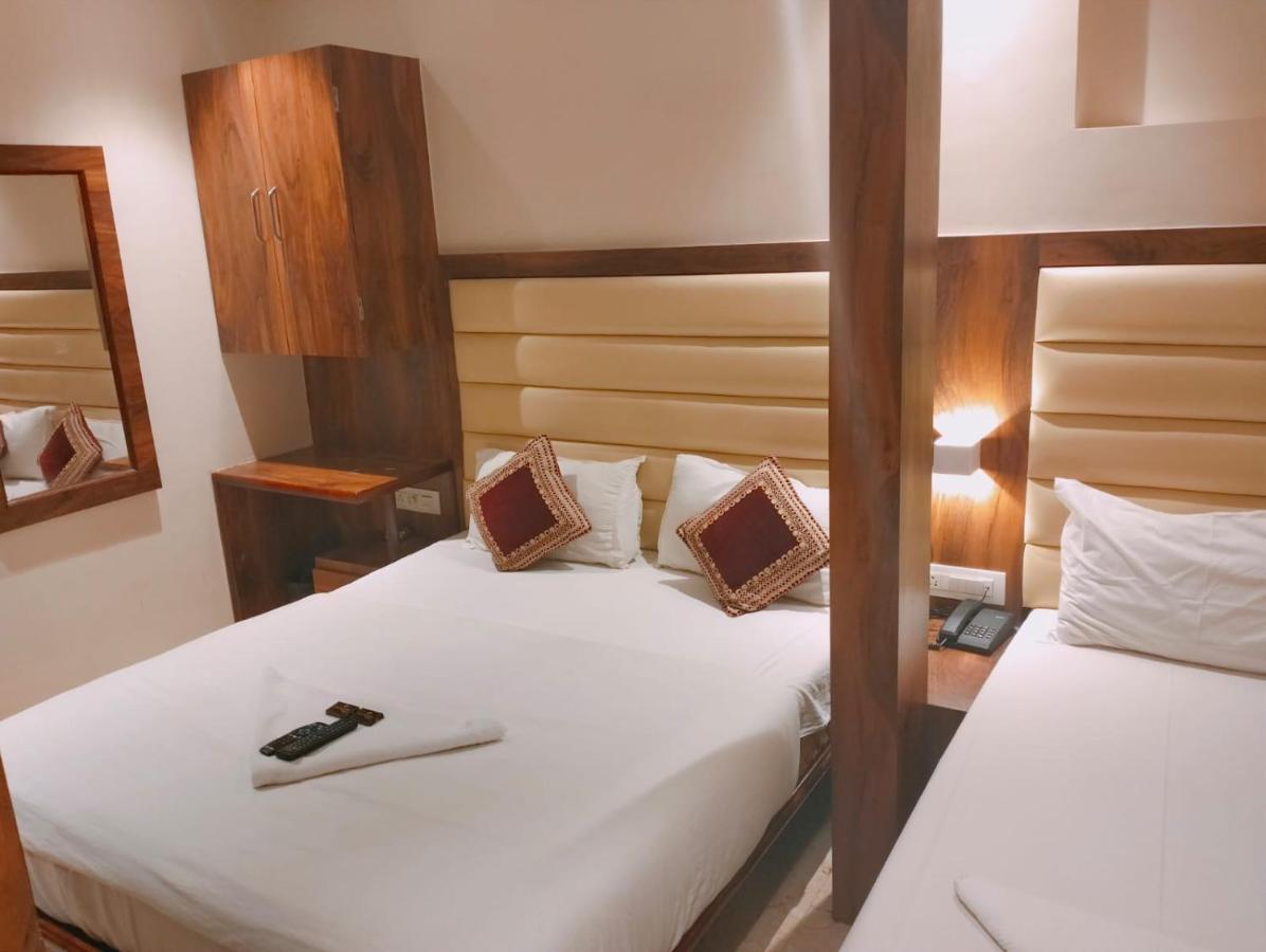 Hotel Adams Inn Near Mumbai Airport Esterno foto