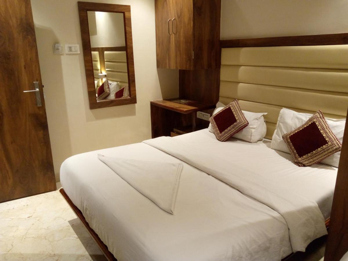 Hotel Adams Inn Near Mumbai Airport Esterno foto