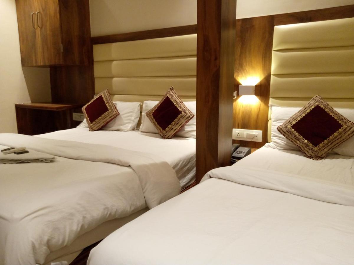 Hotel Adams Inn Near Mumbai Airport Esterno foto