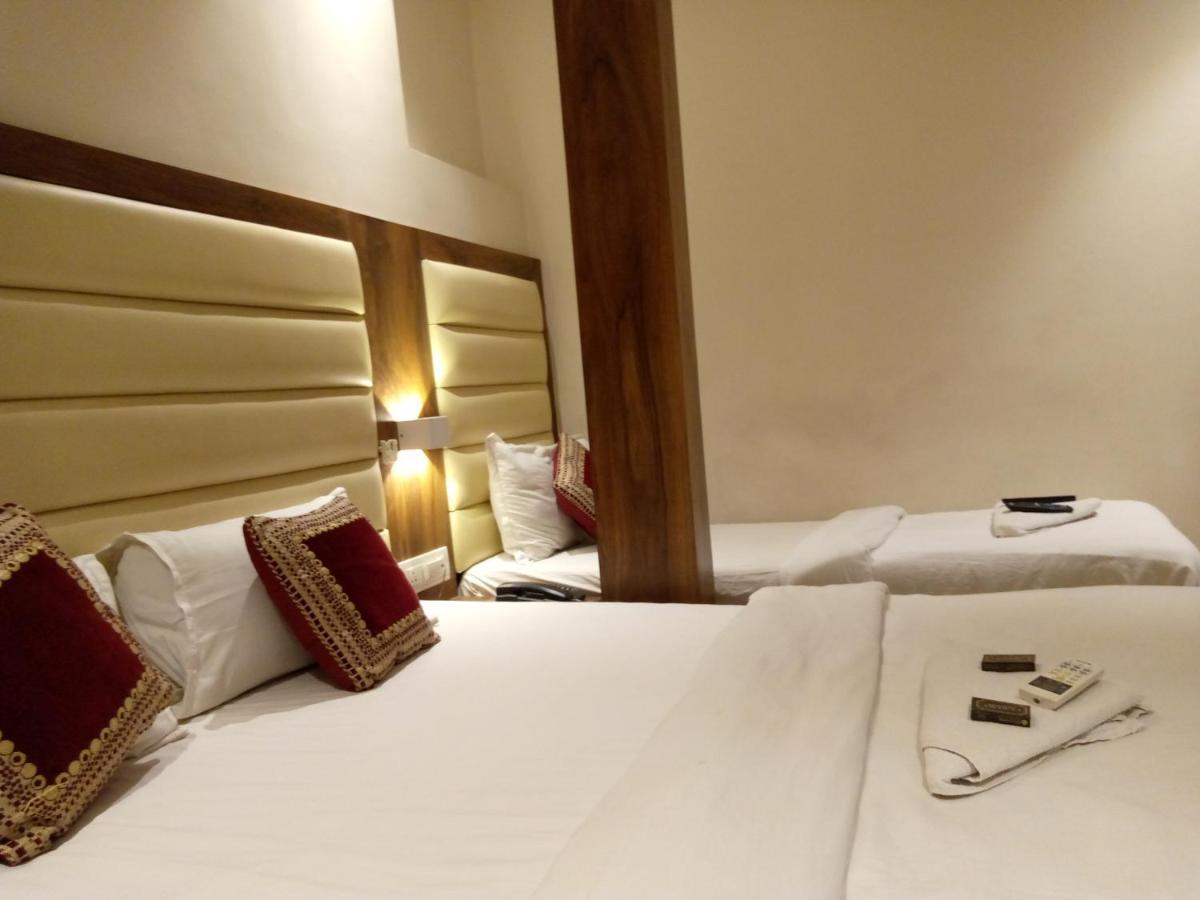 Hotel Adams Inn Near Mumbai Airport Esterno foto