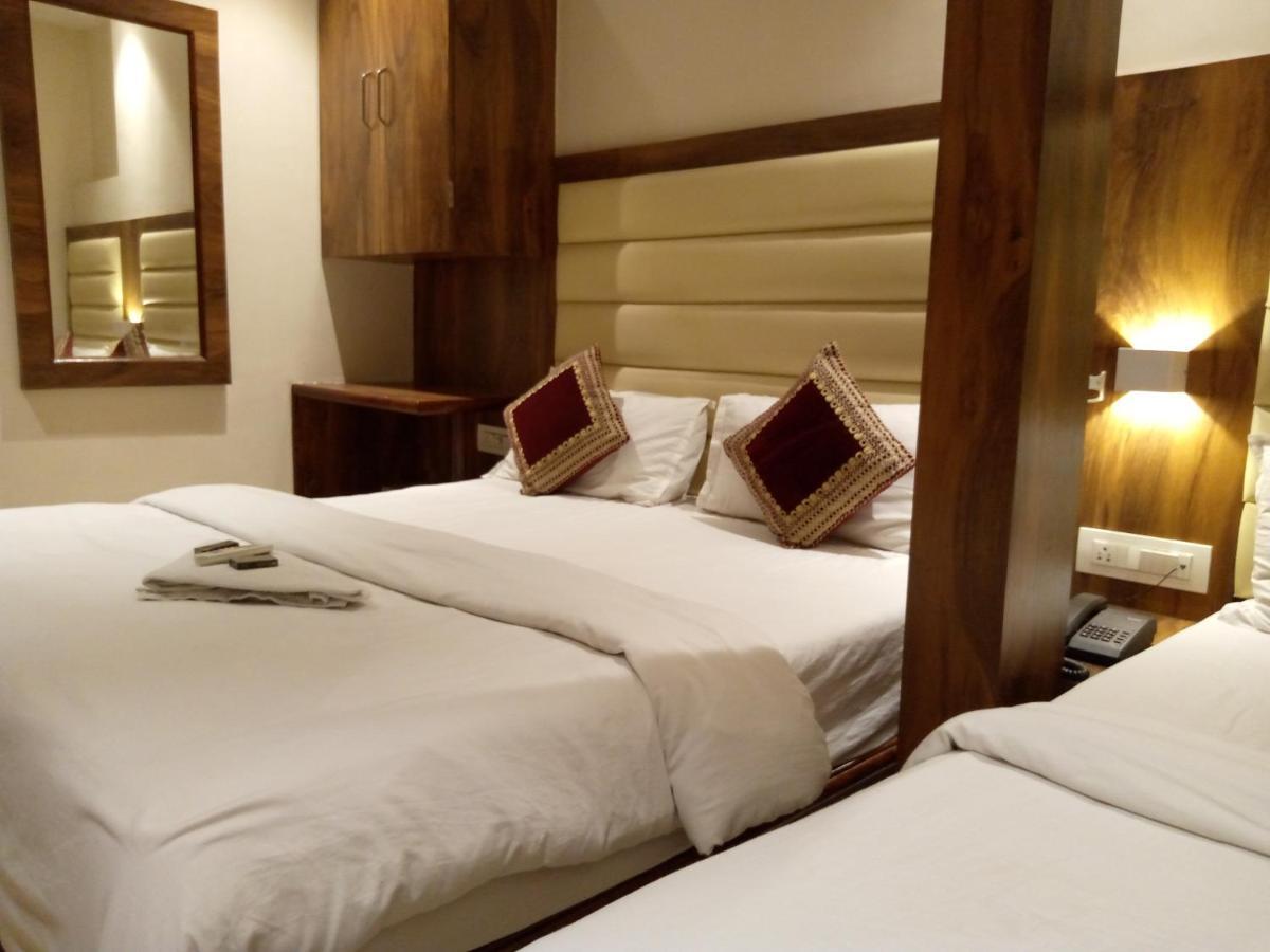 Hotel Adams Inn Near Mumbai Airport Esterno foto